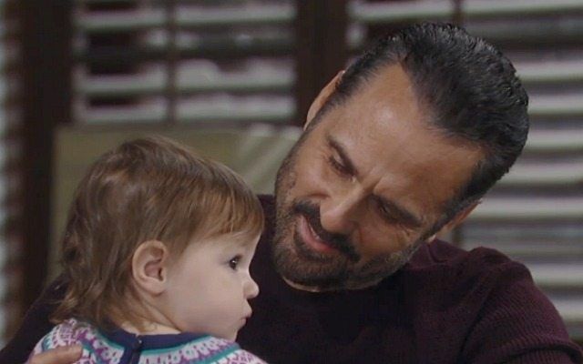 Maurice Benard, Ava and Grace Scarola