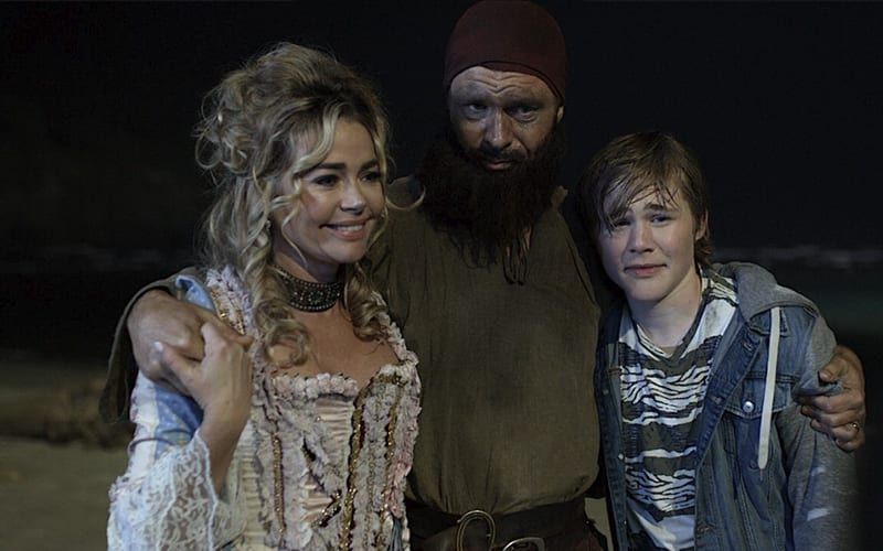 Denise Richards, Patrick Muldoon, Casey Simpson, Timecrafters: The Treasure of Pirate's Cove