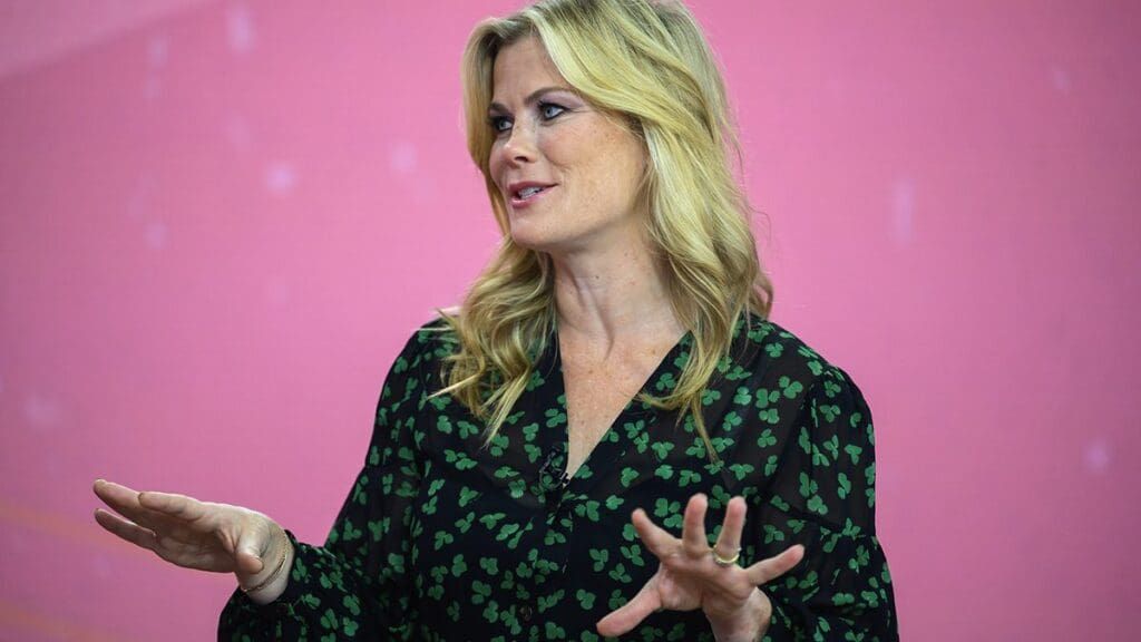 Alison Sweeney, Days of our Lives, Hannah Swensen Mysteries, Open By Christmas, Hallmark Channel, DAYS, DOOL, #DAYS, #DOOL