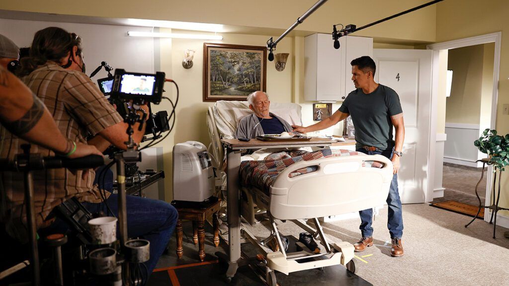 Max Gail, Jay Hernandez, Magnum P.I.