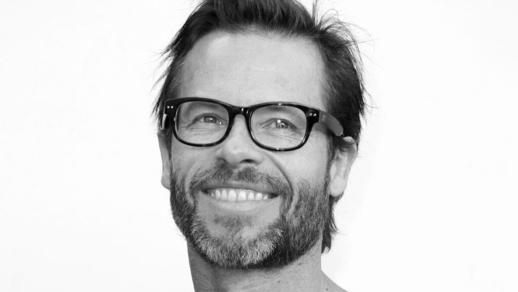 Guy Pearce, Neighbours, #Neighbours